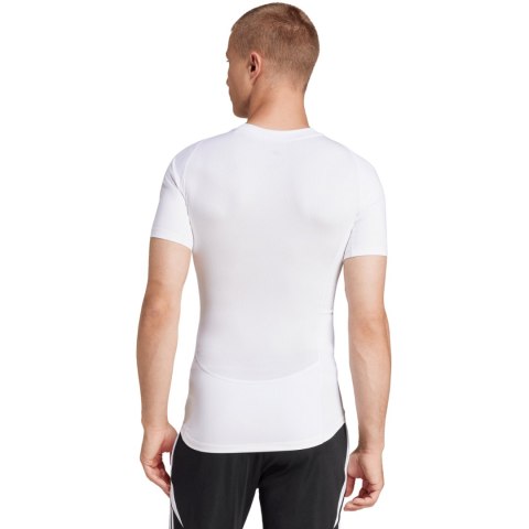 Koszulka męska adidas Techfit Short Sleeve Tee biała JP4675