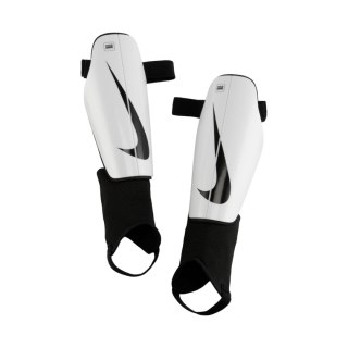 Ochraniacze piłkarskie Nike Charge białe DX4608 100
