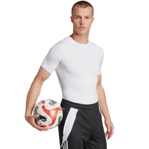 Koszulka męska adidas Techfit Short Sleeve Tee biała JP4675