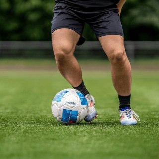 Piłka nożna Molten Vantaggio biało-niebieska F5N2810