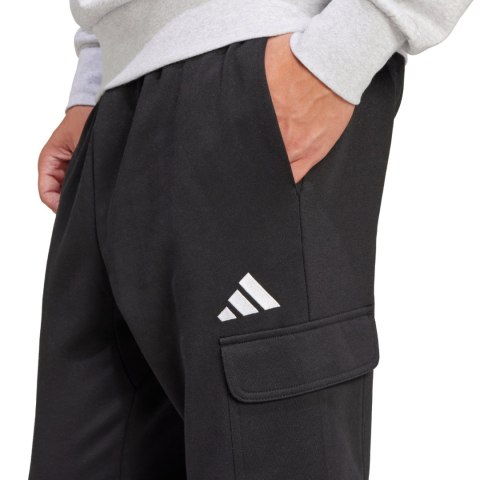 Spodnie męskie adidas Essentials Feelcozy Fleece Cargo czarne JE3820