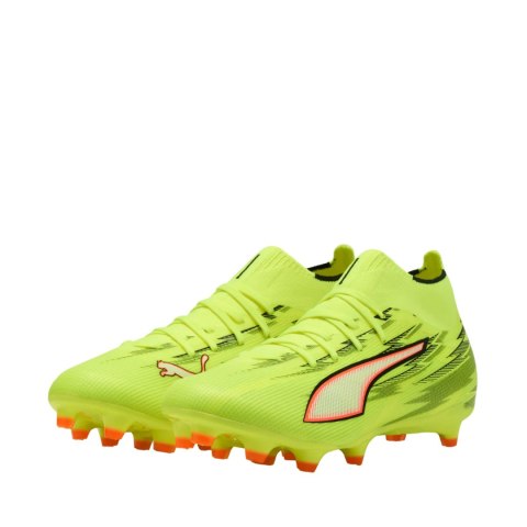 Buty piłkarskie Puma Ultra 6 Match+ FG/AG 108702 01