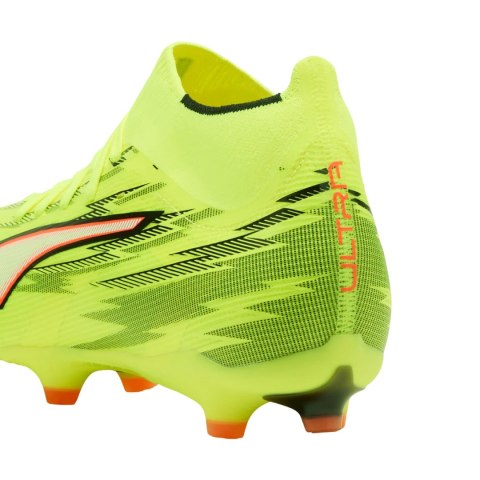 Buty piłkarskie Puma Ultra 6 Match+ FG/AG 108702 01