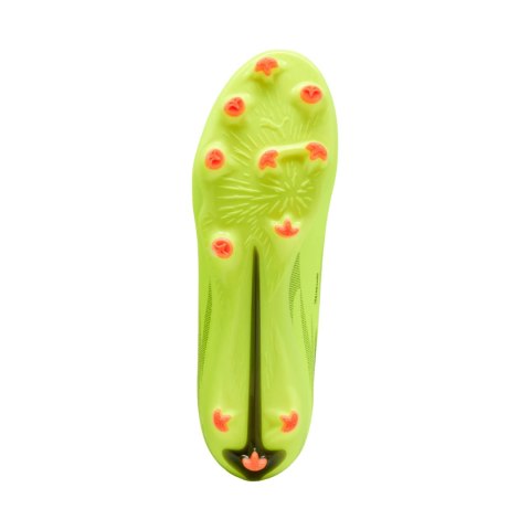 Buty piłkarskie Puma Ultra 6 Play FG/AG 108704 01