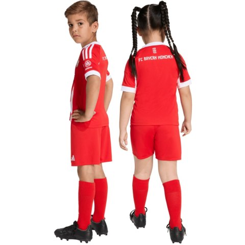 Komplet sportowy dla dzieci adidas FC Bayern 25/26 Home czerwony JN8510