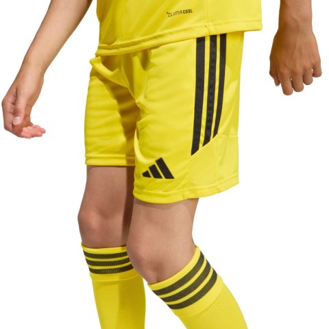 Spodenki dla dzieci adidas Tiro 26 League żółte KA8822