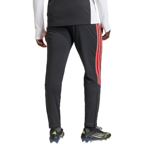 Spodnie męskie adidas Tiro 26 Competition czarno-czerwone KA5122
