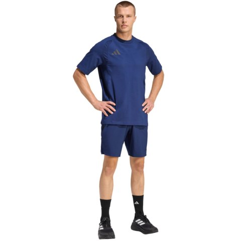 Koszulka męska adidas Tiro 26 Travel Tee granatowa KD1119