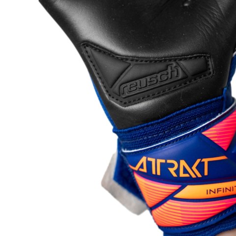 Rękawice bramkarskie Reusch Attrakt Infinity Evolution NC Junior niebiesko-czarne 5672725 4127