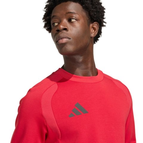 Bluza męska adidas Tiro 26 Travel Crew czerwona KD3324