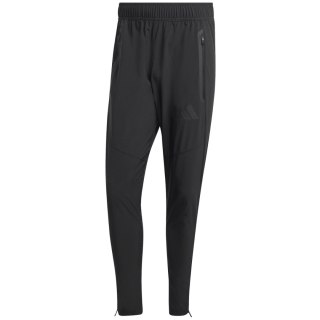 Spodnie męskie adidas Tiro 26 Travel Woven czarne JM5541