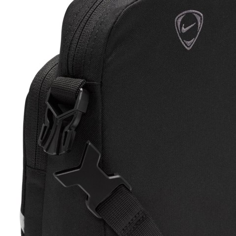Torebka Nike Heritage Crossbody czarna IH7551 010